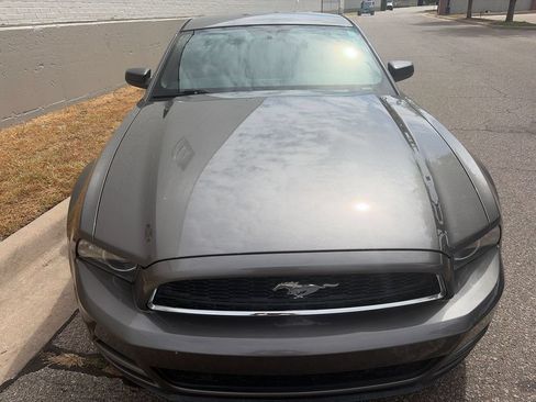 Used 2013 Ford Mustang Coupe RWD image 5