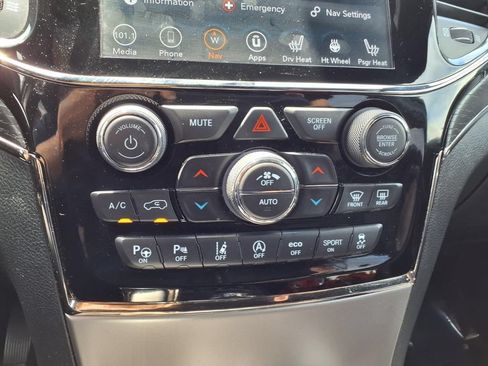 Used 2021 Jeep Grand Cherokee High Altitude AWD/4WD image 9