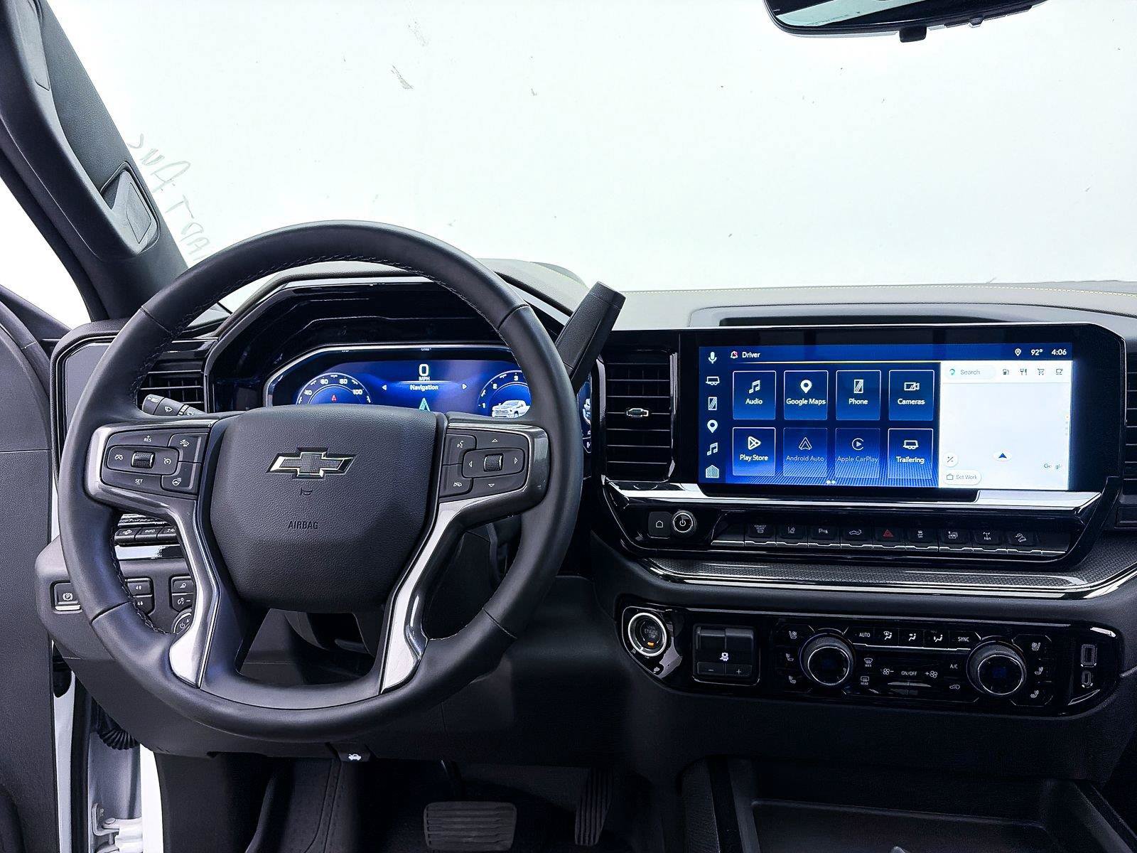 Used 2025 Chevrolet Silverado 2500 ZR2 w/ Technology Package AWD/4WD image 7