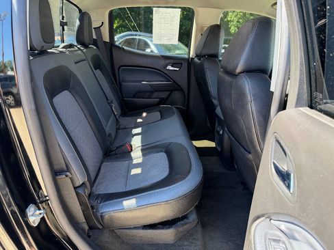Used 2016 Chevrolet Colorado Z71 AWD/4WD image 12