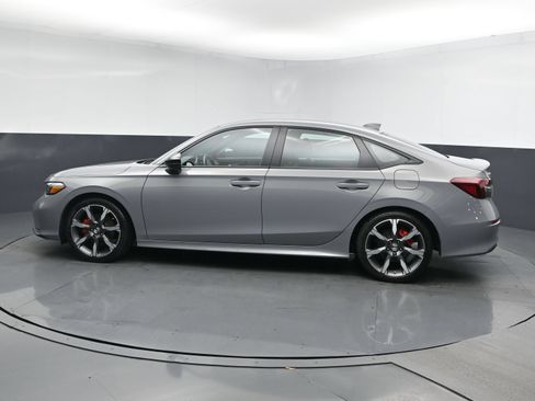 Used 2025 Honda Civic Sport image 4