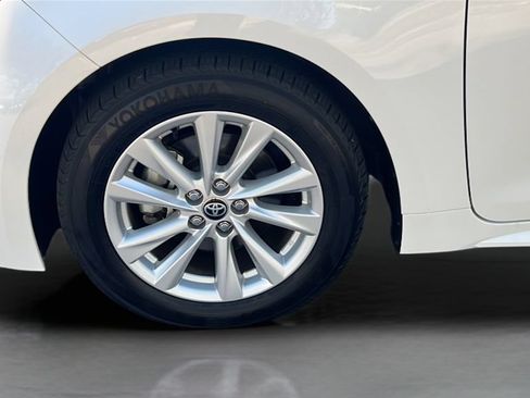 Used 2025 Toyota Corolla SE FWD image 24