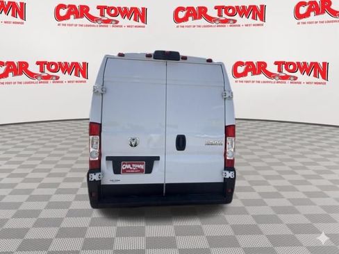 Used 2025 RAM ProMaster 2500 w/ Convenience Group FWD image 15