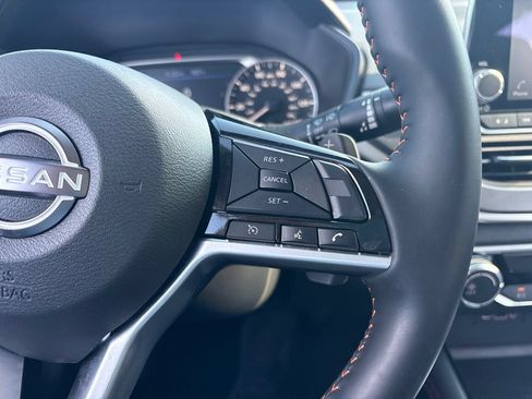 Used 2025 Nissan Altima 2.5 SR FWD image 22