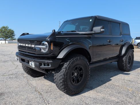 Used 2024 Ford Bronco Wildtrak AWD/4WD image 6