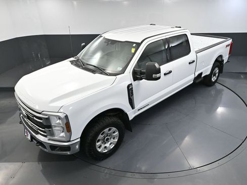 Used 2024 Ford F350 XLT w/ FX4 Off-Road Package image 55