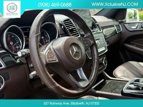 Used 2017 Mercedes-Benz GLS 450 4MATIC image 9
