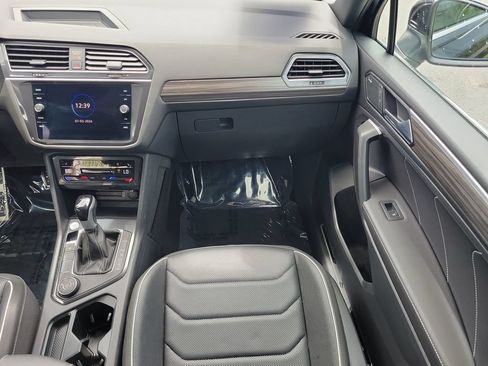 Used 2024 Volkswagen Tiguan SEL R-Line AWD/4WD image 16