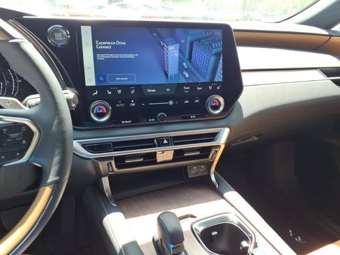 Used 2024 Lexus RX 350 Premium w/ Accessory Package (Z1) AWD/4WD image 20