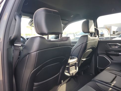 Used 2023 RAM 1500 Laramie AWD/4WD image 13