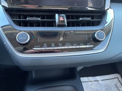 Used 2023 Toyota Corolla LE w/ Carpet Mat Package (TMS) image 20