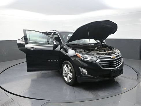 Used 2020 Chevrolet Equinox Premier FWD image 39