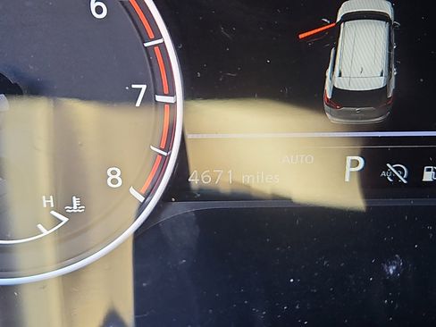 Used 2025 Nissan Rogue SV image 20