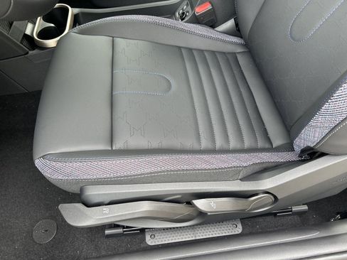 Certified 2025 MINI Cooper 2-Door Hardtop image 13