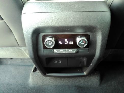 Used 2025 Buick Enclave Preferred image 30