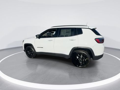 New 2026 Jeep Compass Latitude AWD/4WD image 6