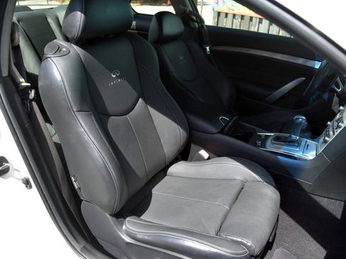 Used 2014 INFINITI Q60 Journey w/ Premium Package RWD image 32