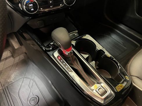 Used 2025 Chevrolet Trax RS w/ Driver Confidence Package image 23