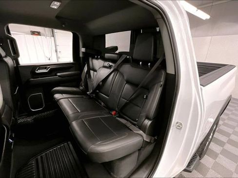 Used 2024 Chevrolet Silverado 3500 LTZ image 24