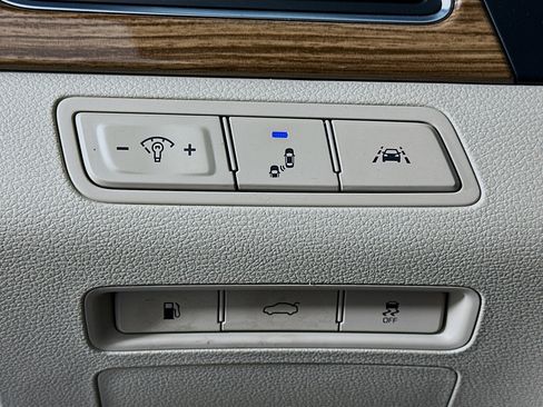 Used 2015 Hyundai Sonata Limited w/ Option Group 06 image 16