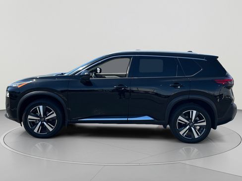 Used 2023 Nissan Rogue SL w/ SL Premium Package FWD image 2