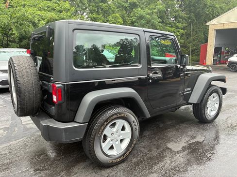 Used 2015 Jeep Wrangler Sport w/ Quick Order Package 24S AWD/4WD image 5