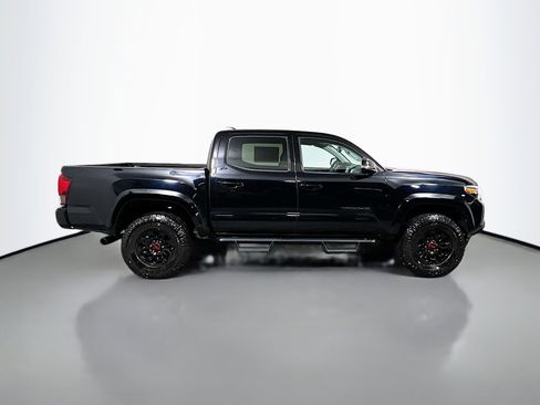 Used 2022 Toyota Tacoma SR5 image 3