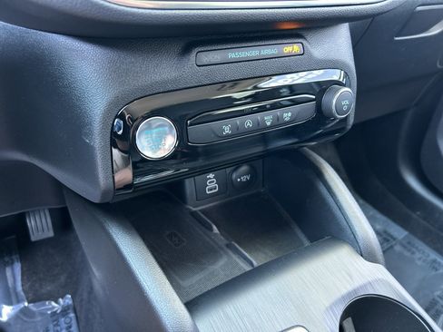 Used 2025 Ford Escape Platinum AWD/4WD image 20