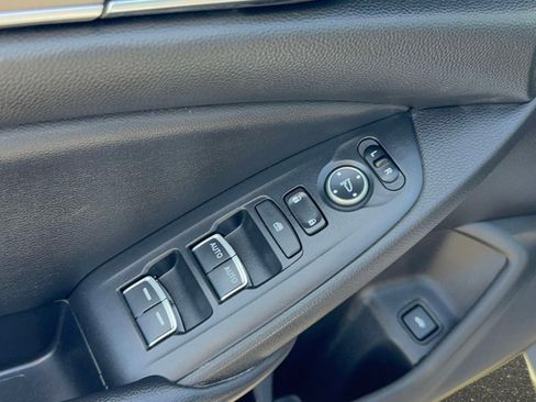 Used 2022 Honda Accord LX image 15