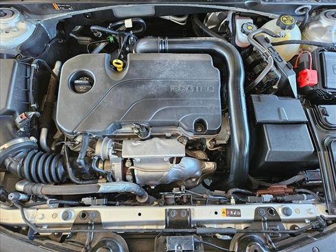 Used 2022 Chevrolet Malibu LT image 20