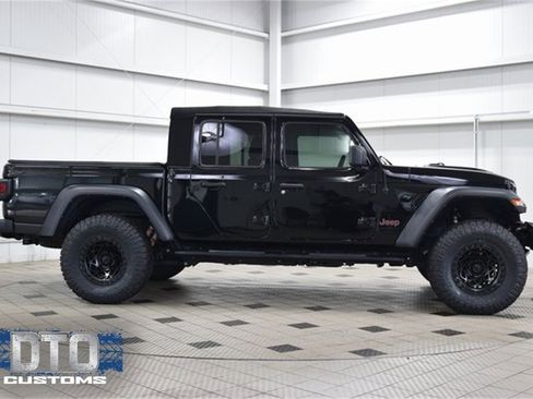 Used 2023 Jeep Gladiator Mojave w/ Trailer Tow Package image 8