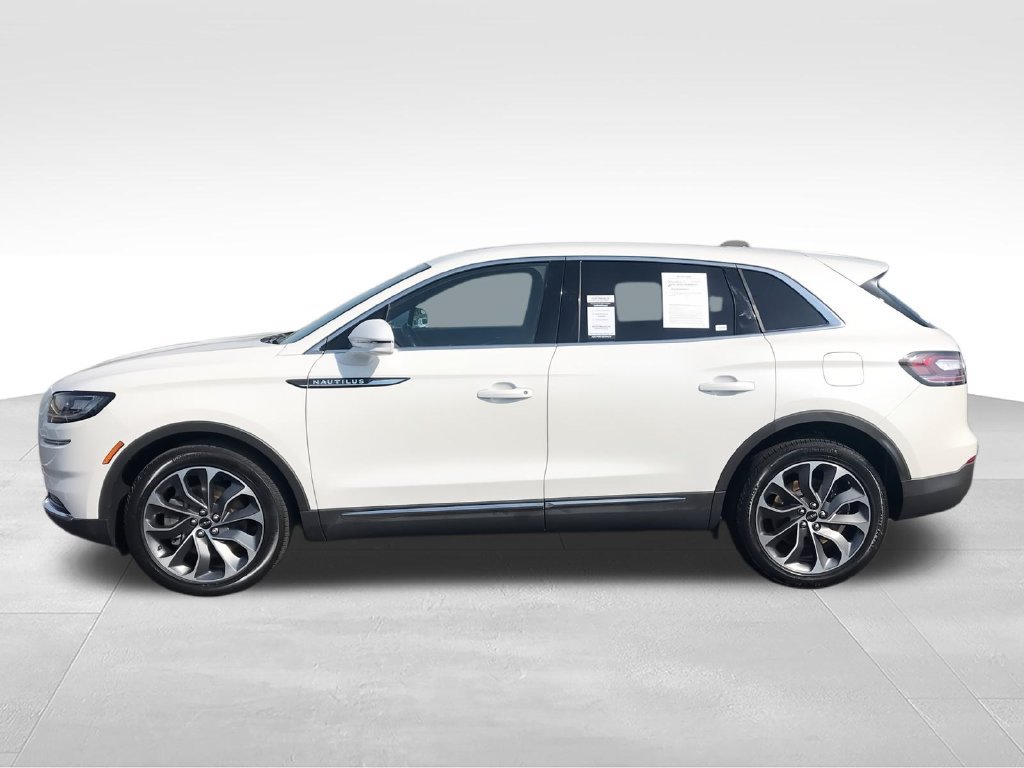 Used 2023 Lincoln Nautilus Reserve AWD/4WD image 5