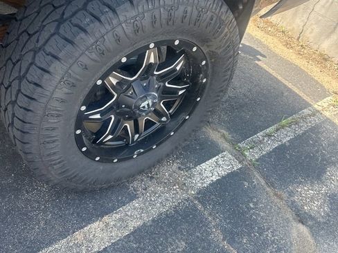 Used 2018 Toyota Tundra Platinum AWD/4WD image 6
