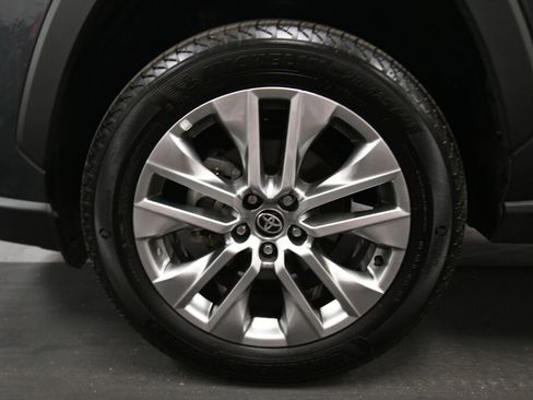 Used 2025 Toyota RAV4 XLE Premium w/ Weather Package AWD/4WD image 35