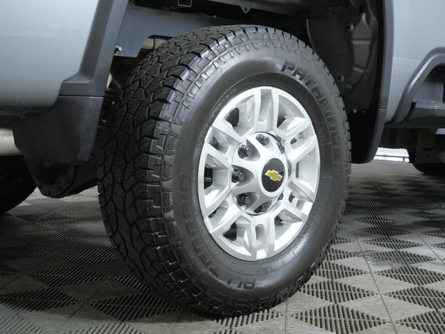 Used 2024 Chevrolet Silverado 2500 LT AWD/4WD image 7