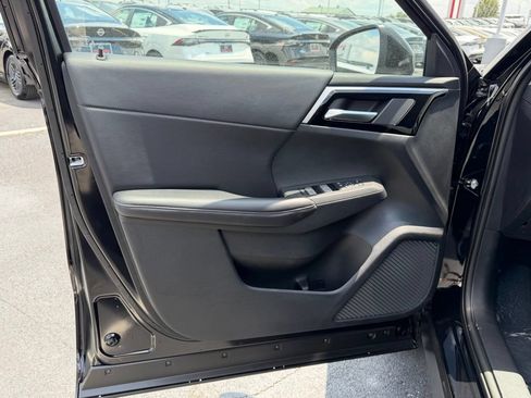 New 2026 Nissan Rogue SL AWD/4WD image 12