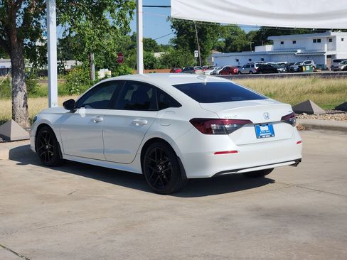 Used 2025 Honda Civic Sport image 7