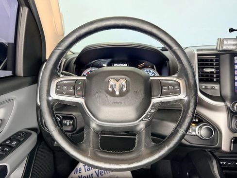 Used 2019 RAM 1500 Big Horn AWD/4WD image 16