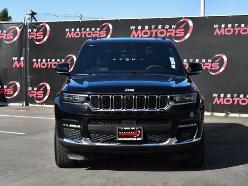 Used 2024 Jeep Grand Cherokee L Limited w/ Luxury Tech Group II image 2