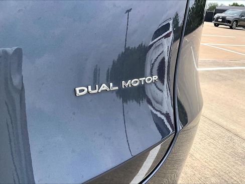 Used 2023 Tesla Model Y Long Range AWD/4WD image 8