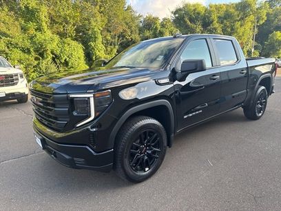 New 2026 GMC Sierra 1500 Pro w/ Graphite Edition