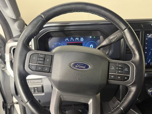 Used 2023 Ford F350 Lariat w/ FX4 Off-Road Package AWD/4WD image 23