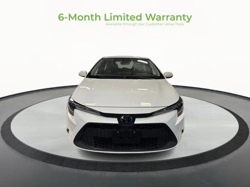Used 2020 Toyota Corolla LE FWD image 2