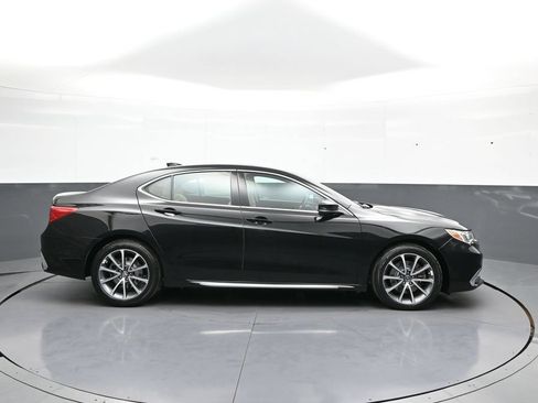 Used 2018 Acura TLX V6 w/ Technology Package FWD image 5