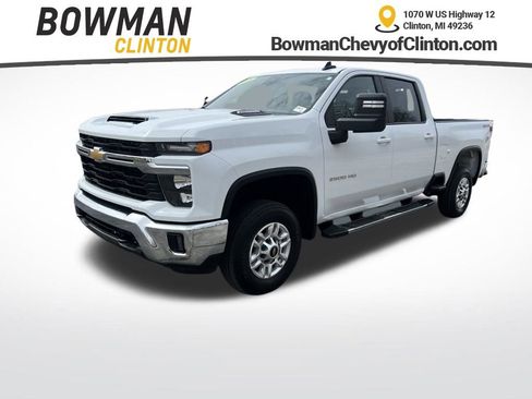 Used 2025 Chevrolet Silverado 2500 LT w/ Convenience Package AWD/4WD image 1