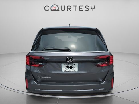 New 2026 Honda Odyssey EX-L image 6