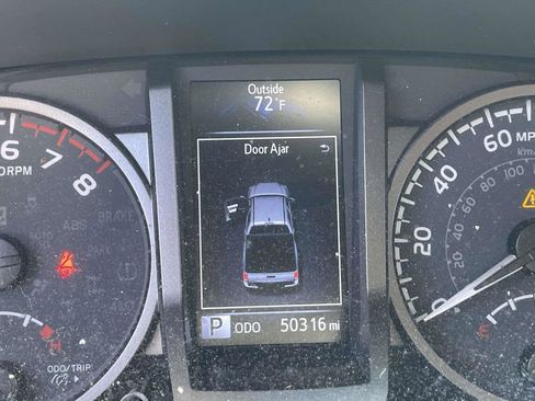 Used 2023 Toyota Tacoma TRD Off-Road AWD/4WD image 33