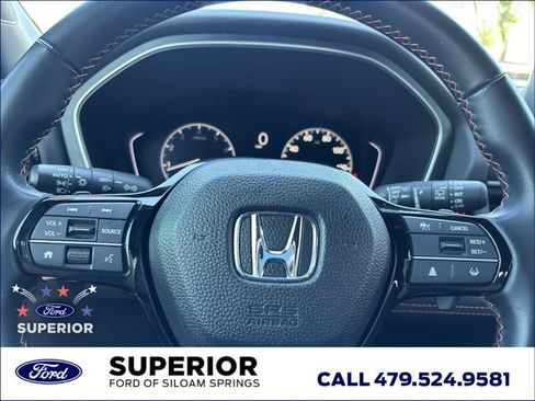 Used 2025 Honda Pilot Sport image 25