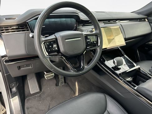 Used 2024 Land Rover Range Rover Sport Dynamic SE image 11