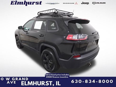 Used 2019 Jeep Cherokee Latitude Plus image 3
